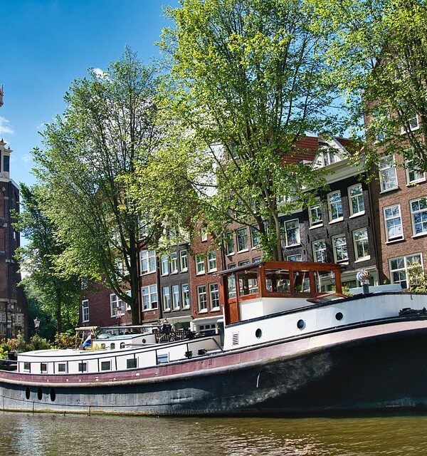 channel-6778913_960_720